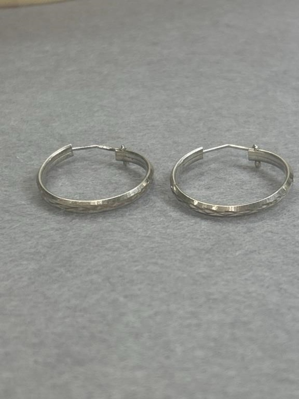 Tested Sterling Silver 1” Hammered Hoop Earrings 2.62g Pair .925